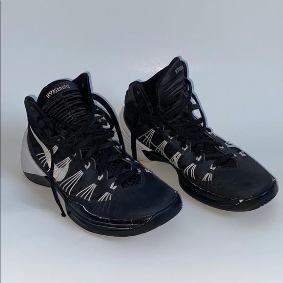 Nike Shoes - Nike Hyperdunk Basketball Shoes